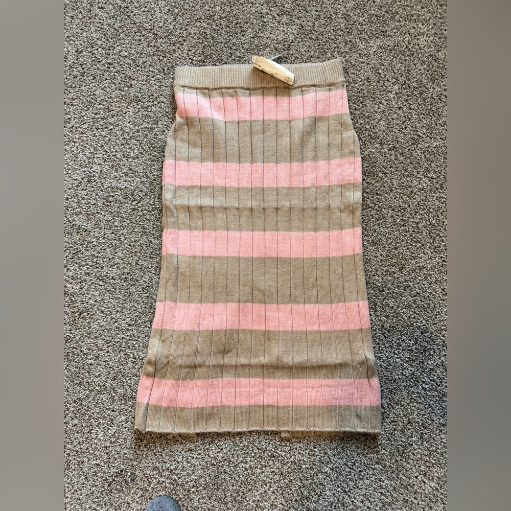 Hem & Thread(Anthropologie) Pink and Tan Ribbed Knit Midi Skirt